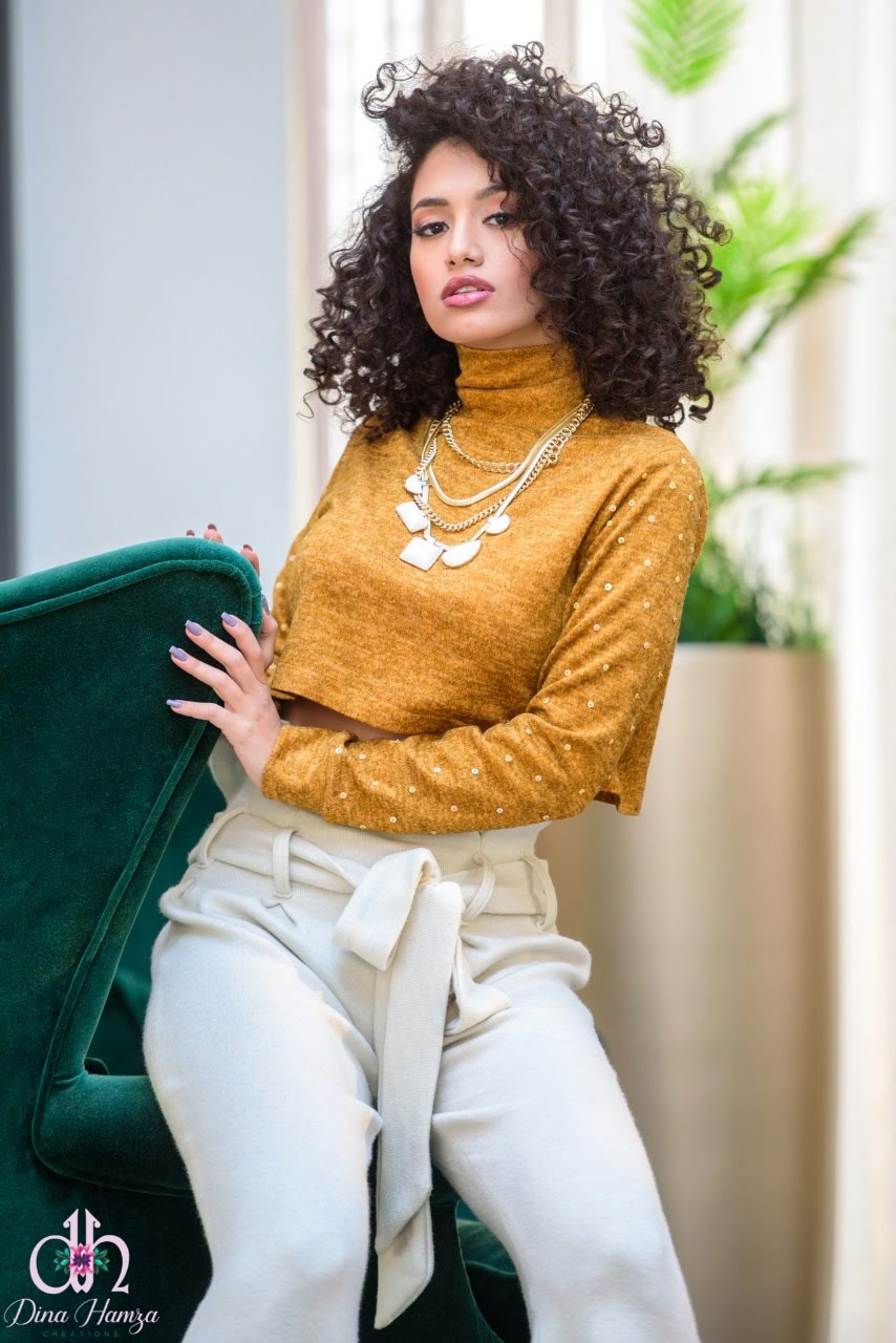 Sculpted High-Waist Knit Pants