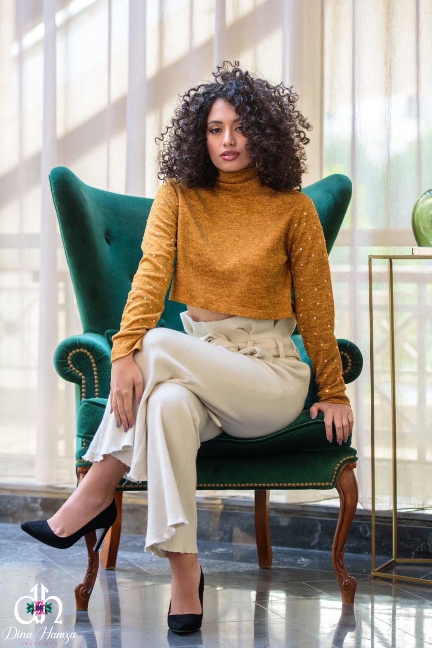 Sculpted High-Waist Knit Pants